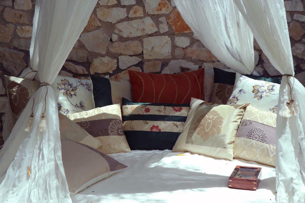 Opera House Paxos Hotel Gáiosz Kültér fotó